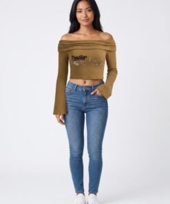 City Beach Part (Women's Off-the-Shoulder Bell Sleeve Crop T-Shirt)